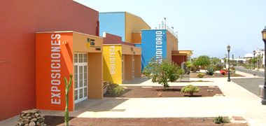 Kunst im Kreisverkehr auf Fuerteventura